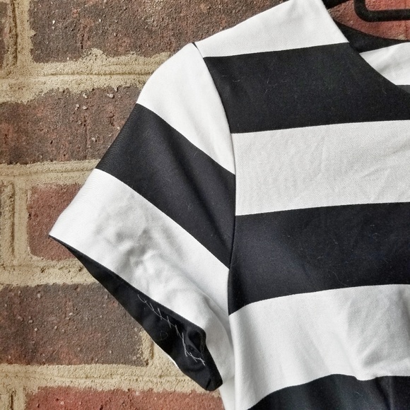 H&M | Black & White Stripe Contour Dress - Picture 4 of 5